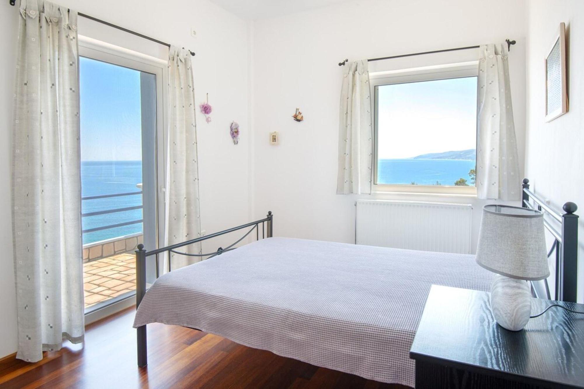 Blue Dream Seaside Villa With Superb Sea Views 키미 외부 사진