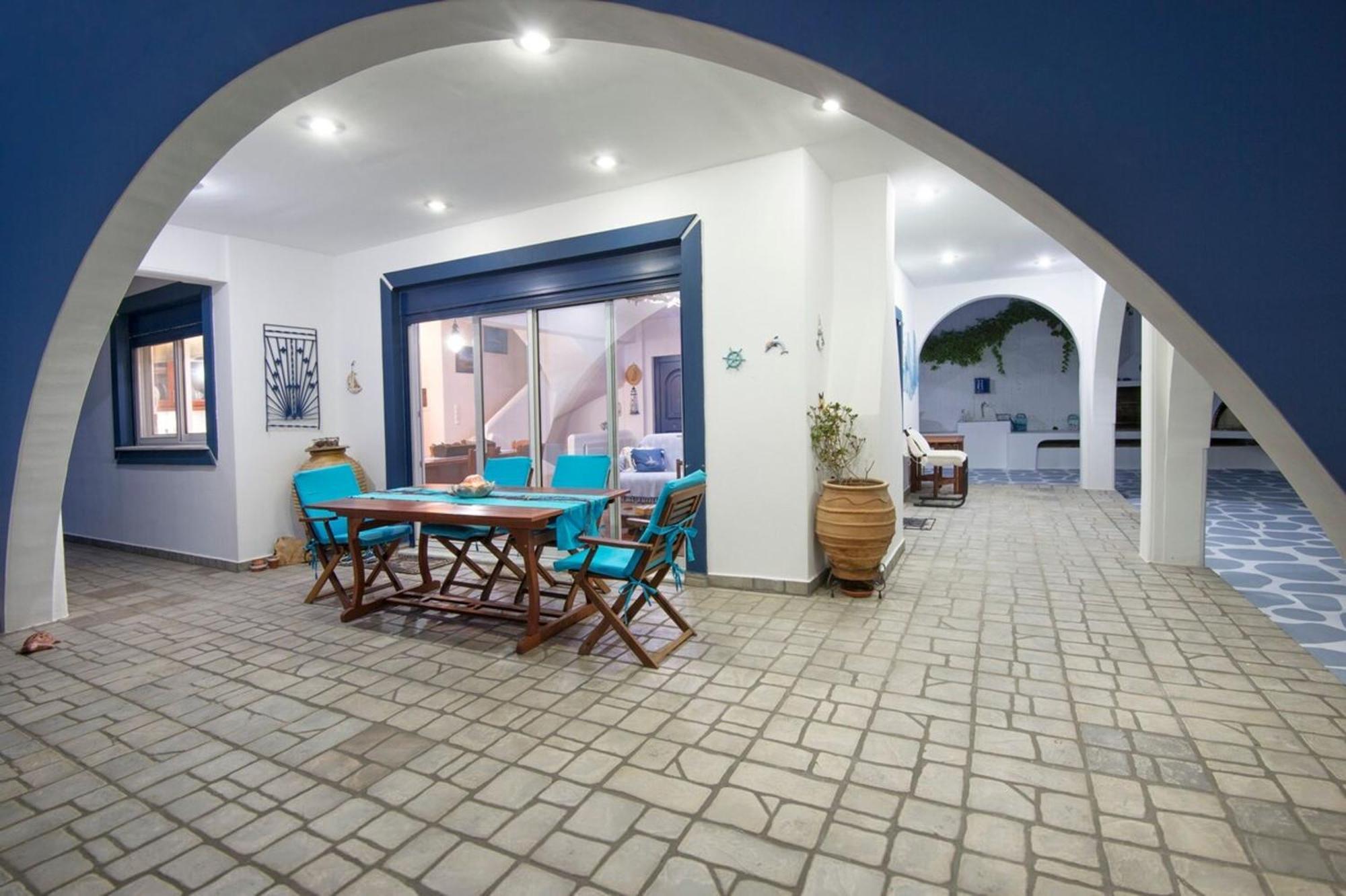 Blue Dream Seaside Villa With Superb Sea Views 키미 외부 사진